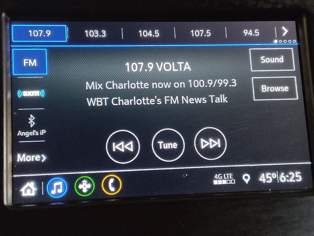 2019 Chevrolet Equinox in Greensboro, NC 27407 - 18095051 25