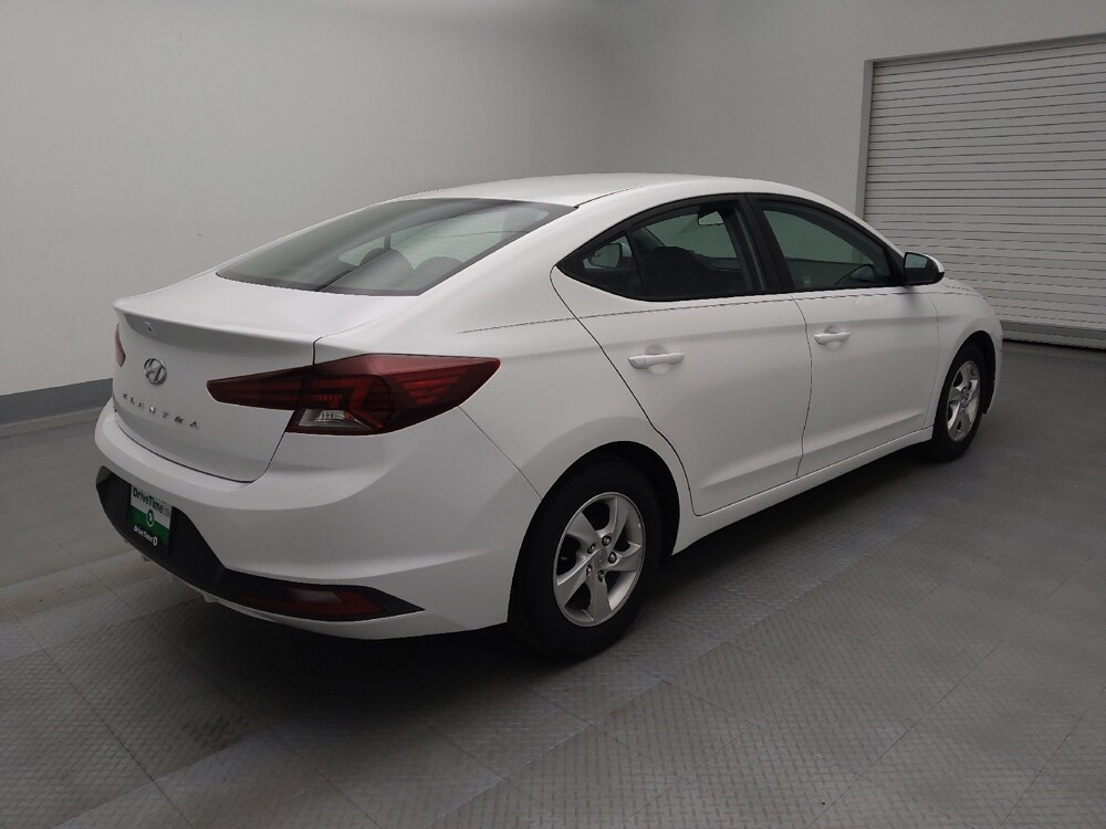 2019 Hyundai Elantra in Lakewood, CO 80215 - 18095061 9