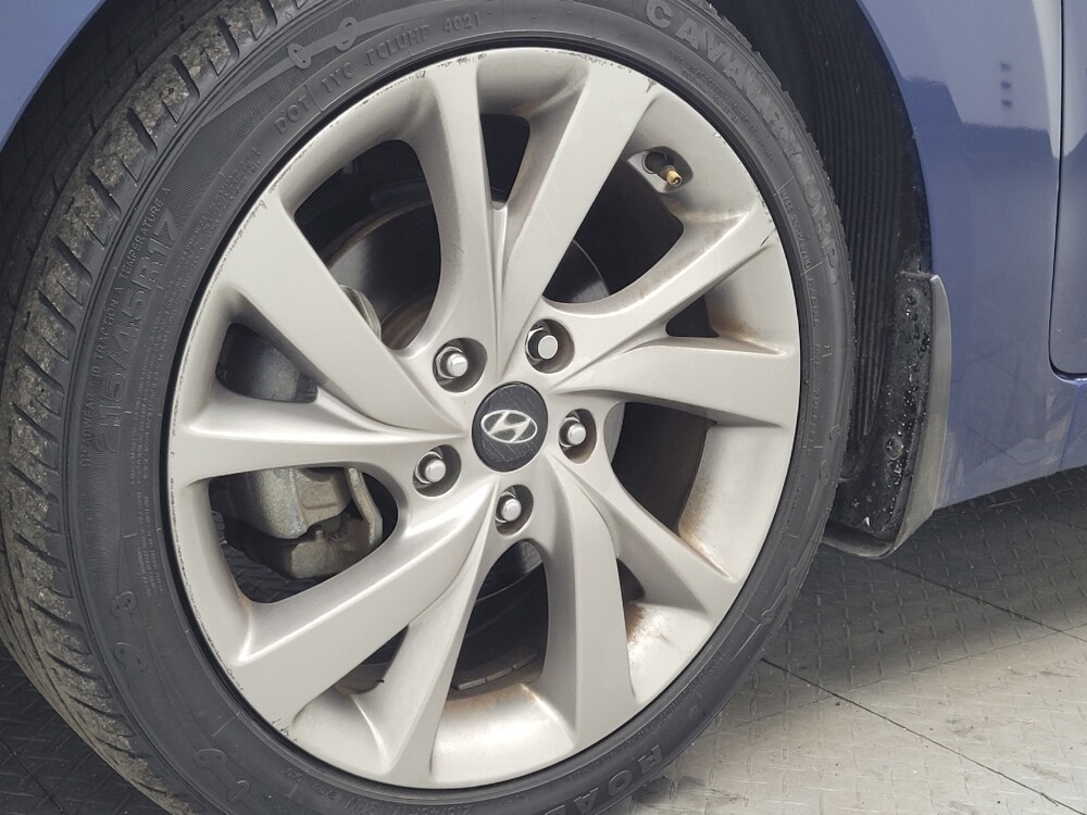 2016 Hyundai Veloster in Antioch, TN 37013 - 18095064 31