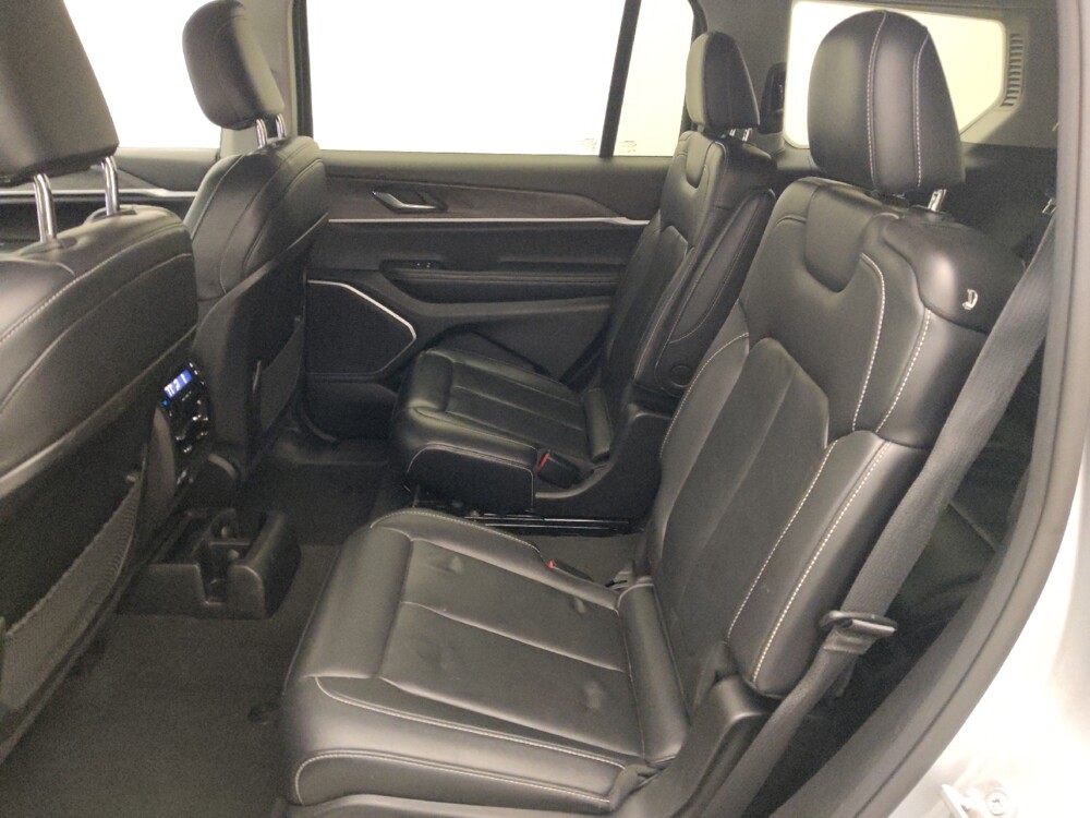 2022 Jeep Grand Cherokee L in San Antonio, TX 78238 - 18095073 18