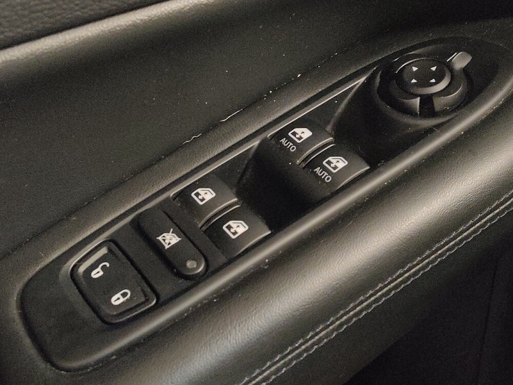 2018 Jeep Compass in Houston, TX 77060 - 18095076 27