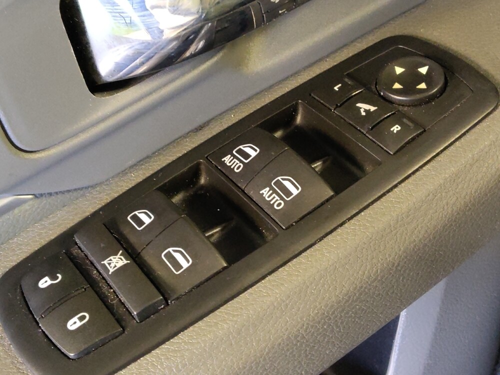 2016 RAM 1500 in Houston, TX 77060 - 18095080 27