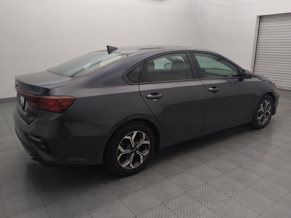 2019 Kia Forte in Houston, TX 77034 - 18095083 10