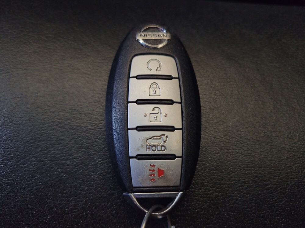 2013 Nissan Pathfinder in Maple Heights, OH 44137 - 18095094 32