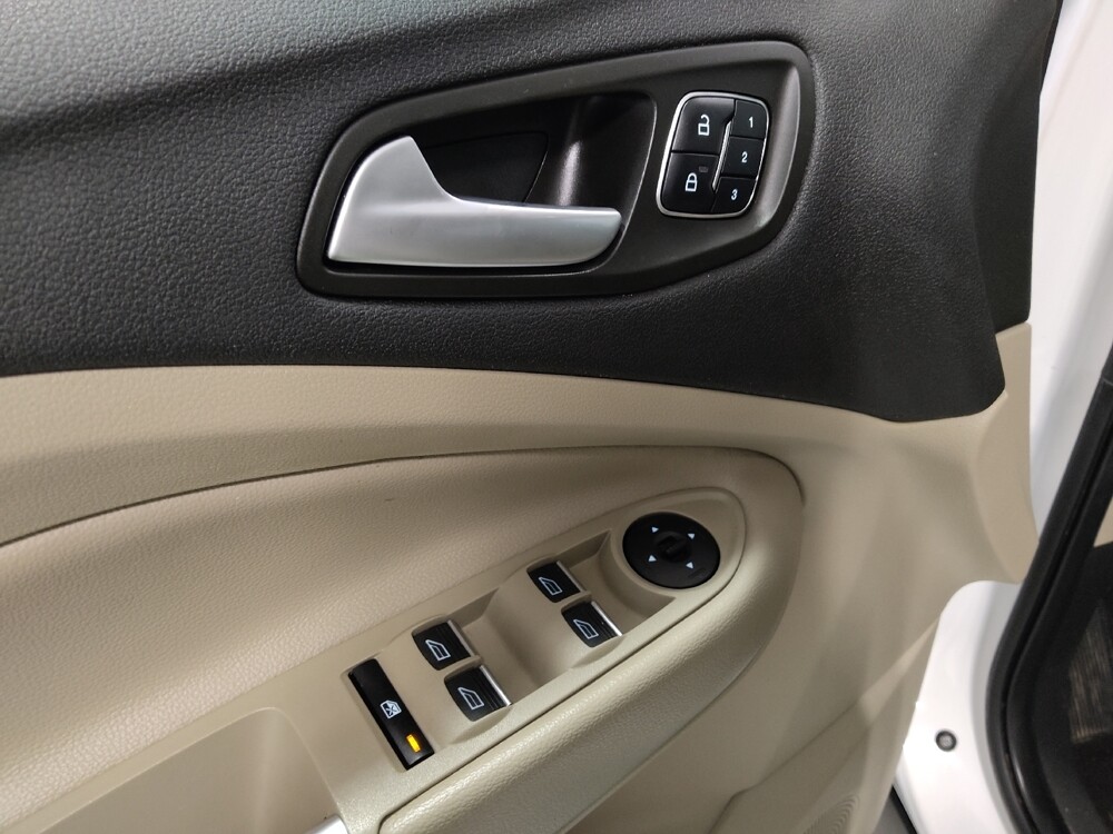 2019 Ford Escape in Columbus, OH 43228 - 18095099 27