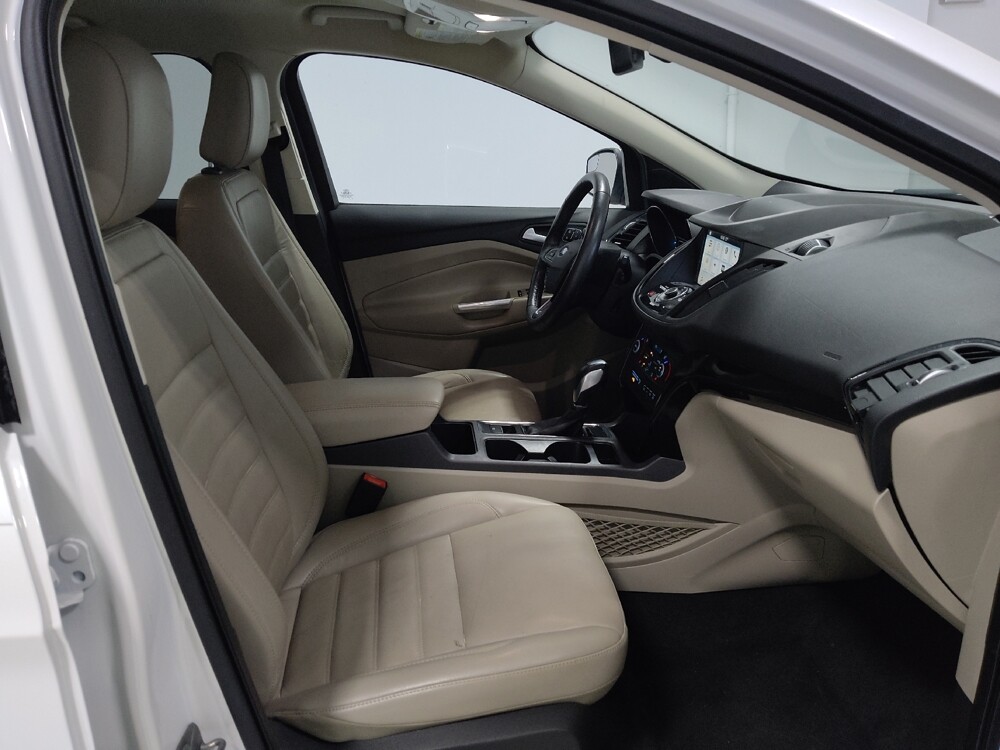 2019 Ford Escape in Columbus, OH 43228 - 18095099 21