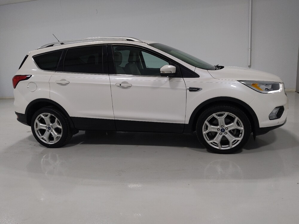 2019 Ford Escape in Columbus, OH 43228 - 18095099 11