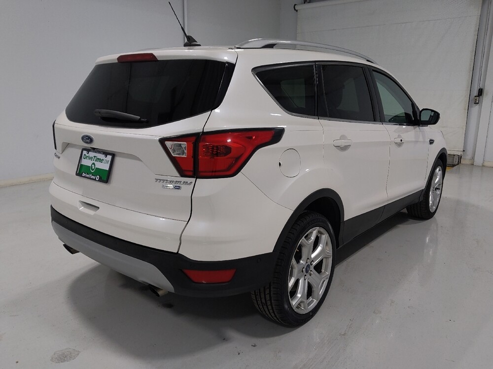 2019 Ford Escape in Columbus, OH 43228 - 18095099 9