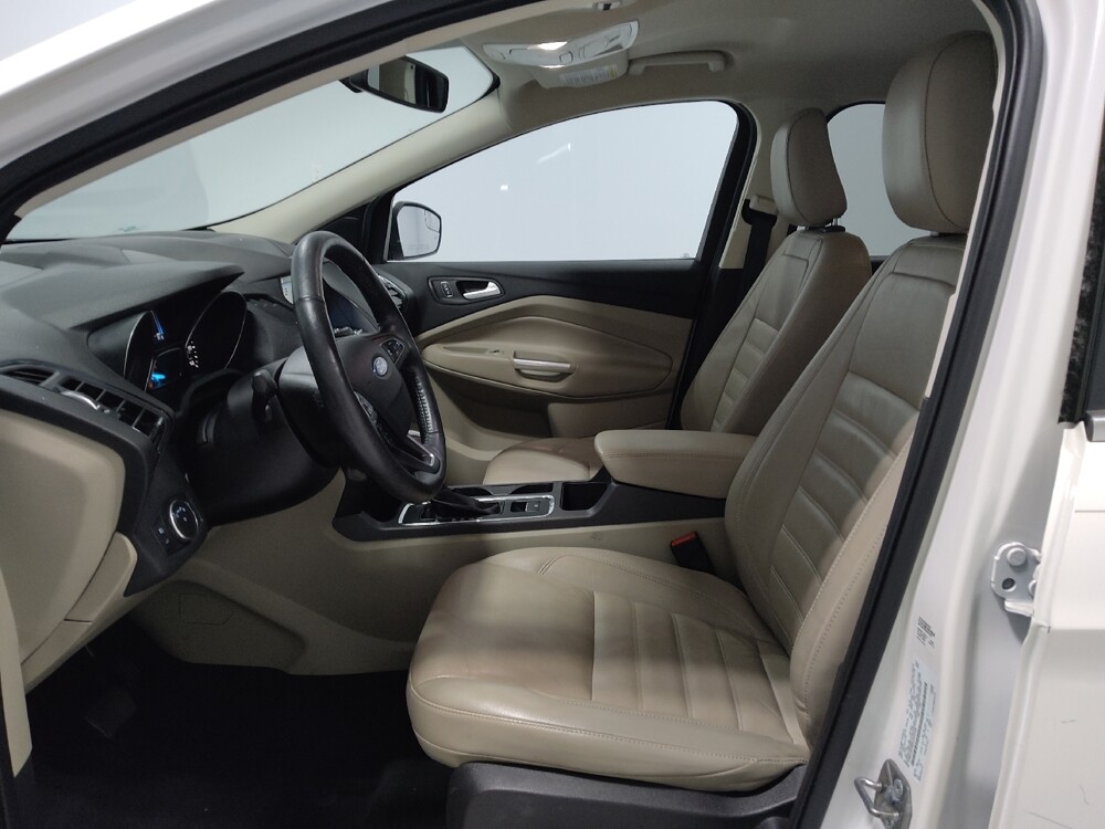 2019 Ford Escape in Columbus, OH 43228 - 18095099 17