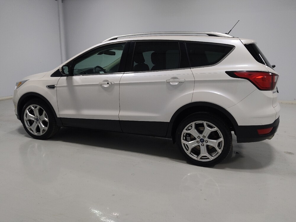 2019 Ford Escape in Columbus, OH 43228 - 18095099 3