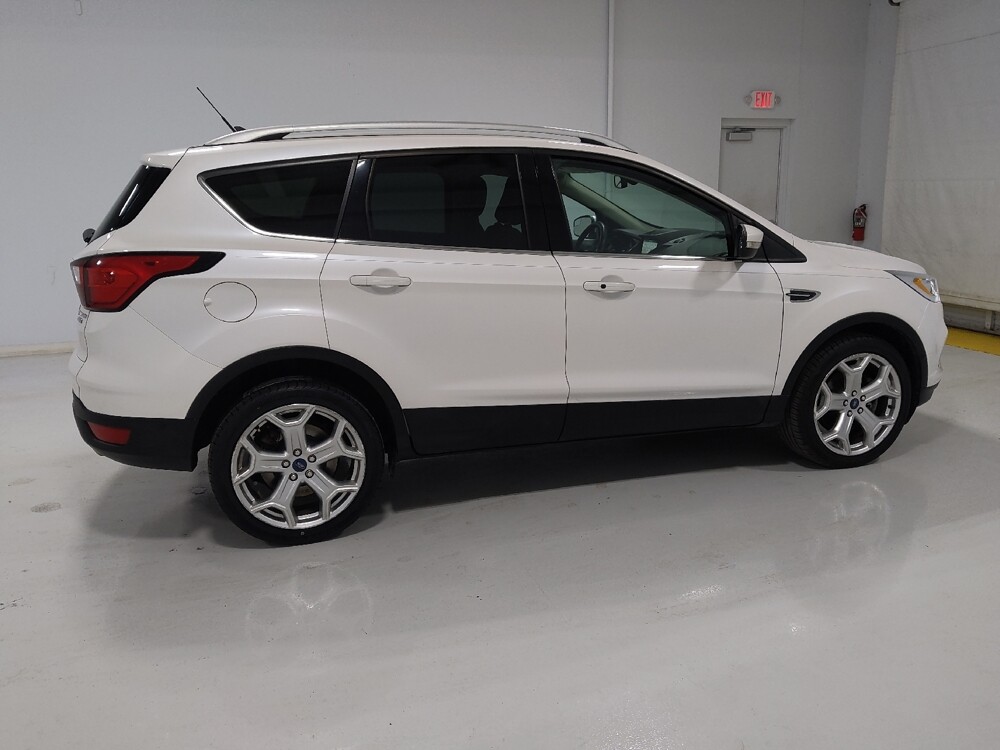 2019 Ford Escape in Columbus, OH 43228 - 18095099 10