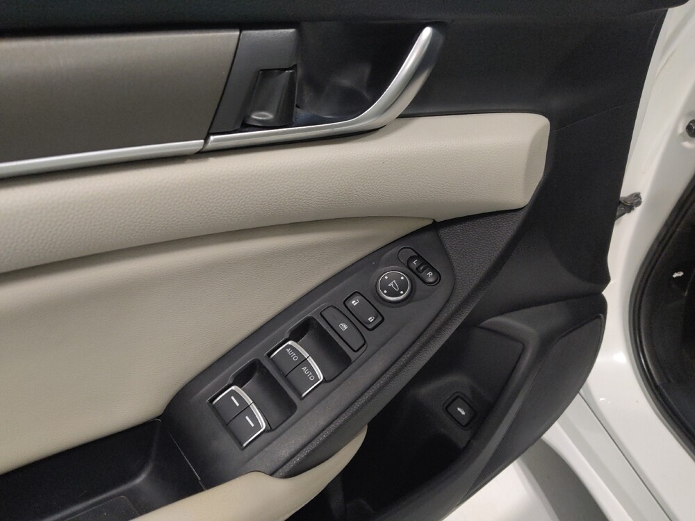 2018 Honda Accord in Columbus, OH 43228 - 18095101 27