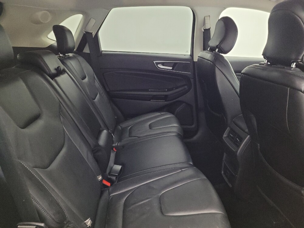 2018 Ford Edge in Miamisburg, OH 45342 - 18095102 19