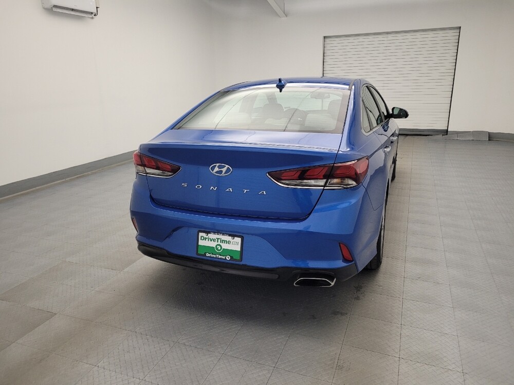 2018 Hyundai Sonata in Maple Heights, OH 44137 - 18095105 7