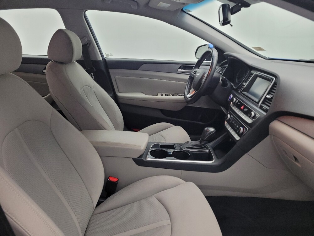 2018 Hyundai Sonata in Maple Heights, OH 44137 - 18095105 21
