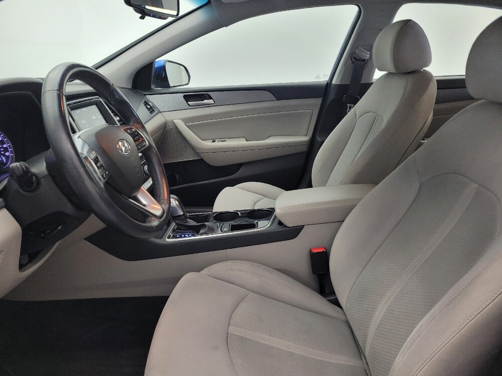 2018 Hyundai Sonata in Maple Heights, OH 44137 - 18095105 17