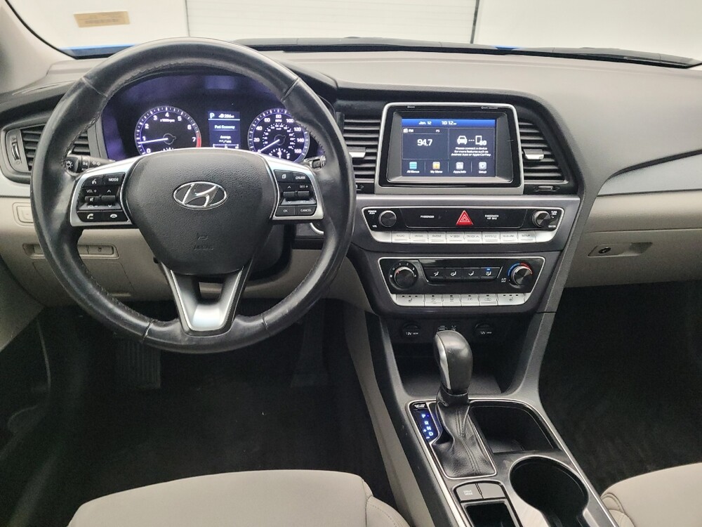 2018 Hyundai Sonata in Maple Heights, OH 44137 - 18095105 22