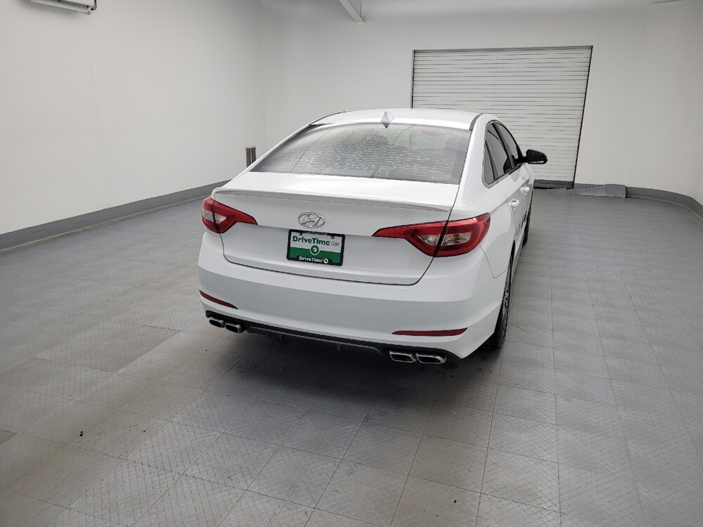 2017 Hyundai Sonata in Maple Heights, OH 44137 - 18095108 7