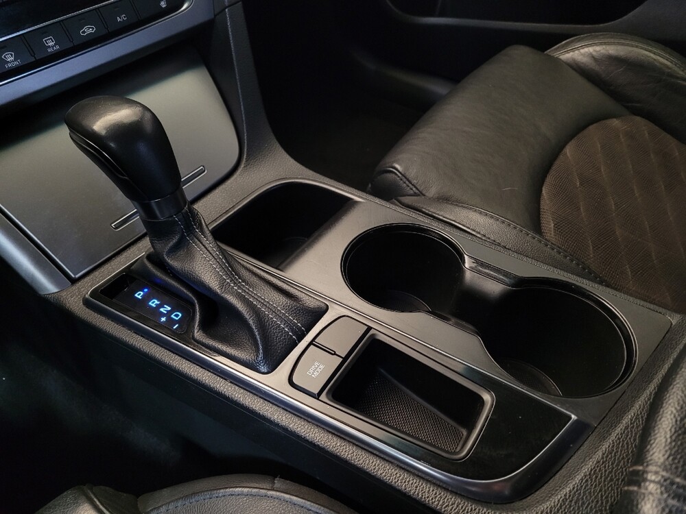 2017 Hyundai Sonata in Maple Heights, OH 44137 - 18095108 26