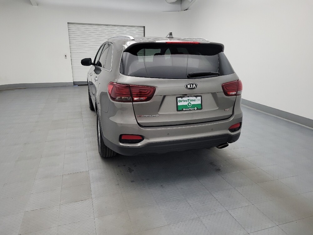 2019 Kia Sorento in Maple Heights, OH 44137 - 18095109 6