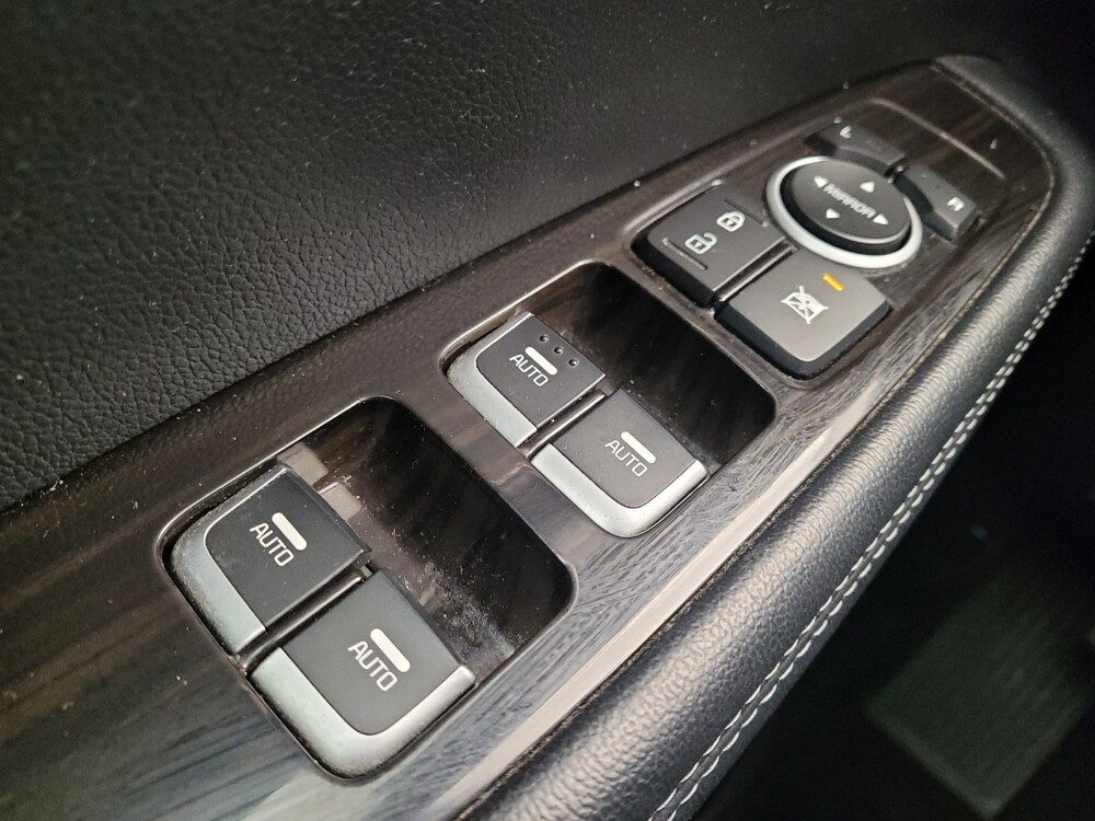 2019 Kia Sorento in Maple Heights, OH 44137 - 18095109 27