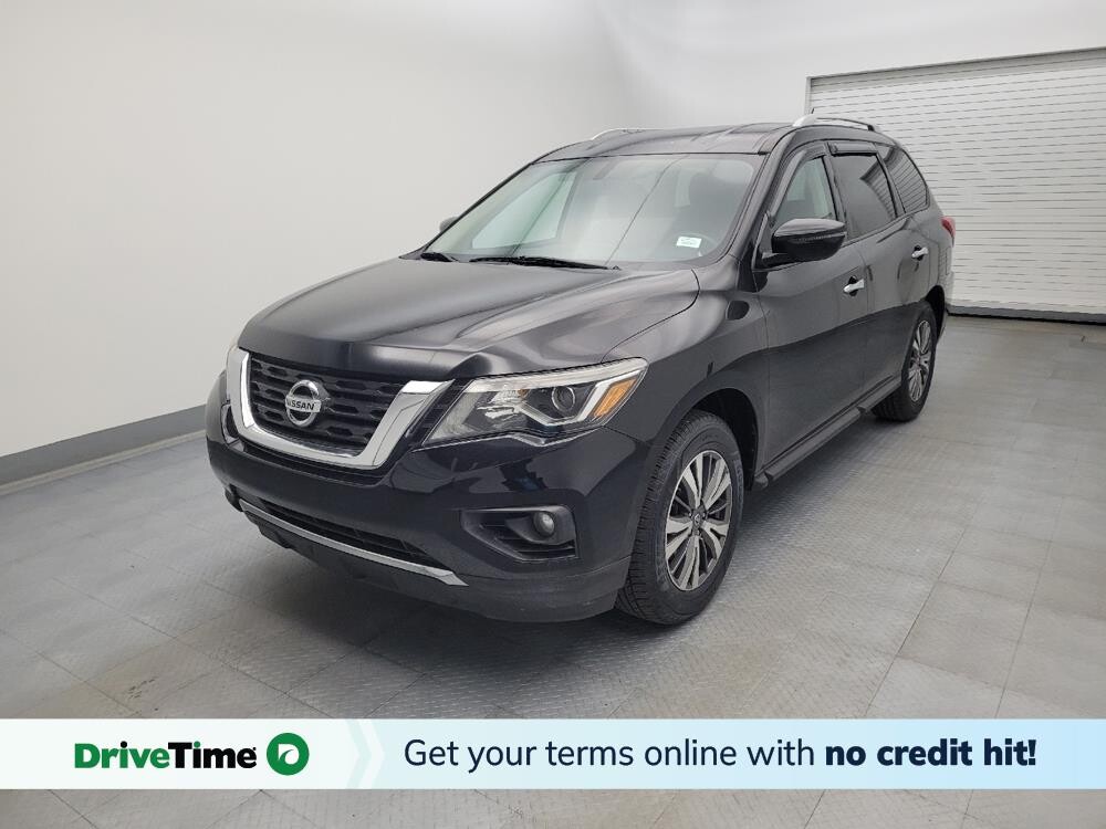 2017 Nissan Pathfinder in Maple Heights, OH 44137 - 18095112