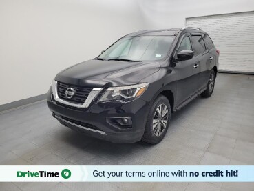 2017 Nissan Pathfinder in Maple Heights, OH 44137