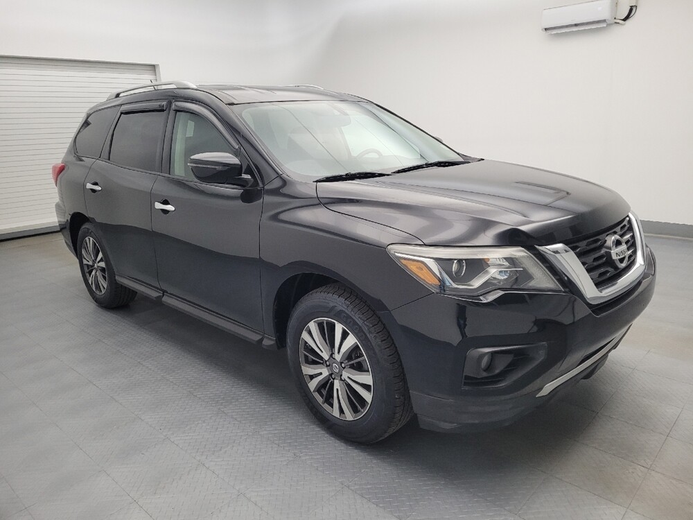 2017 Nissan Pathfinder in Maple Heights, OH 44137 - 18095112 11