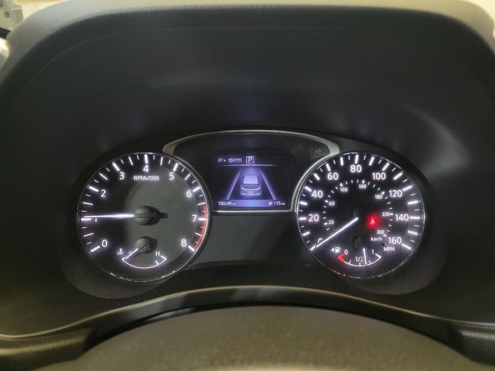 2017 Nissan Pathfinder in Maple Heights, OH 44137 - 18095112 23