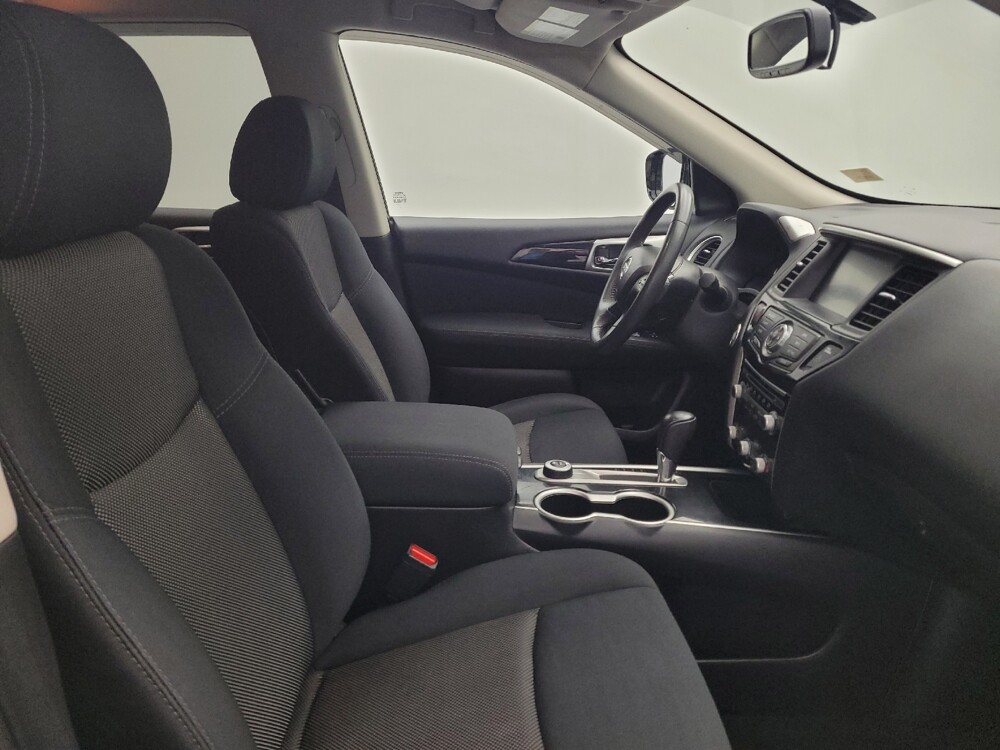 2017 Nissan Pathfinder in Maple Heights, OH 44137 - 18095112 21