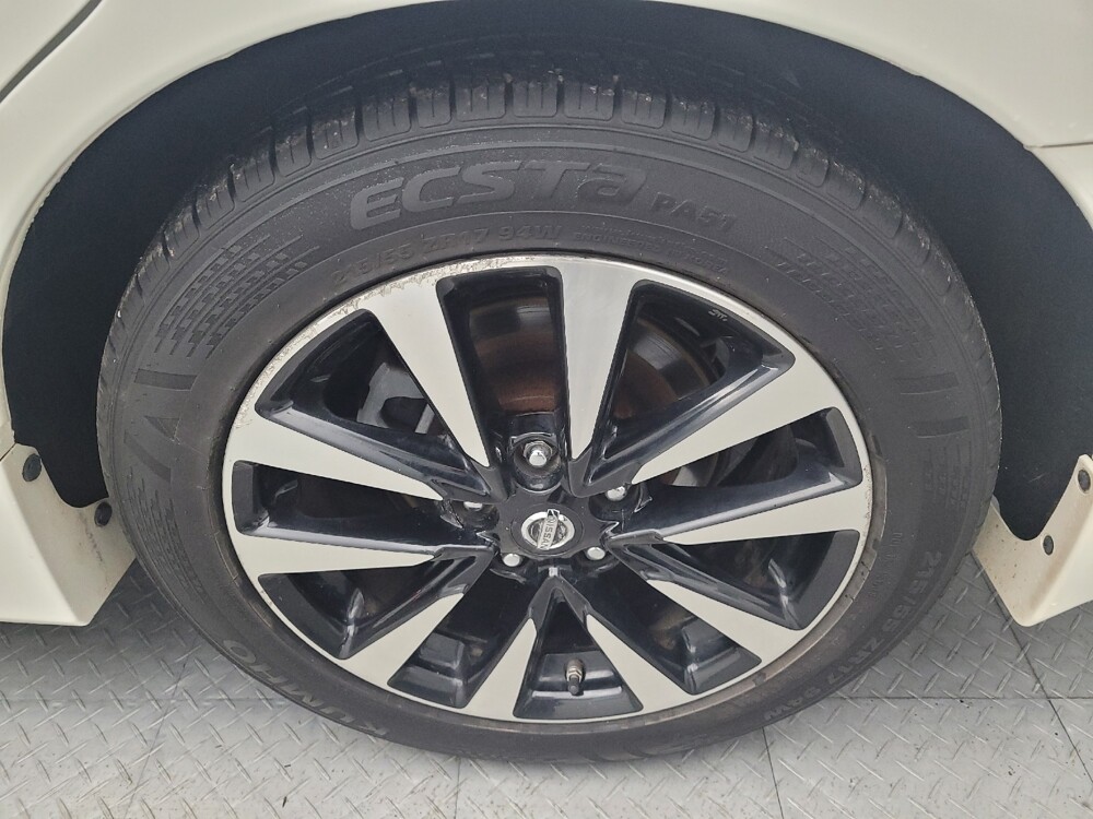 2017 Nissan Altima in Maple Heights, OH 44137 - 18095115 31