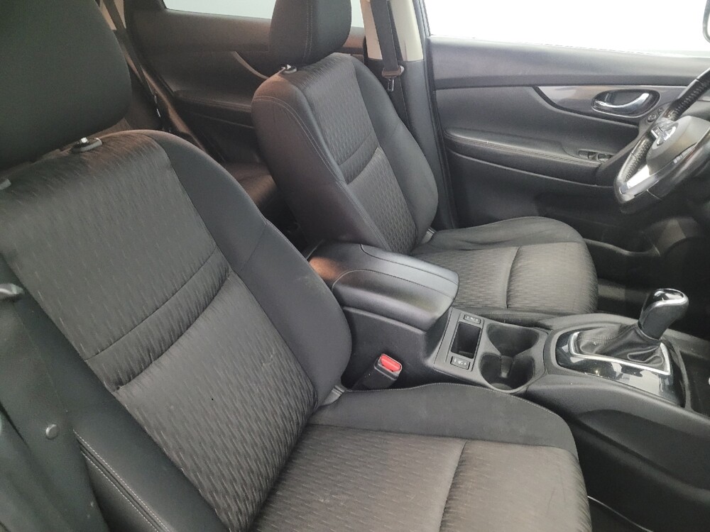 2018 Nissan Rogue in Plymouth Meeting, PA 19462 - 18095119 21