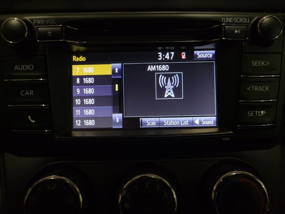 2017 Toyota RAV4 in Pittsburgh, PA 15237 - 18095127 25