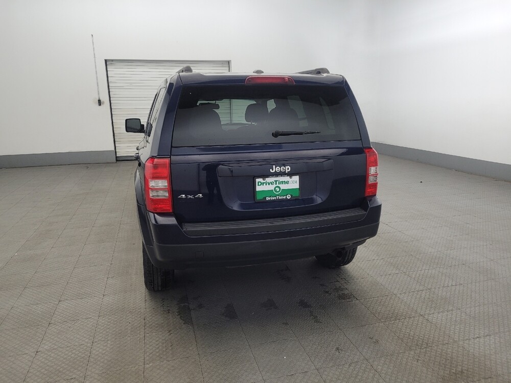 2017 Jeep Patriot in Allentown, PA 18103 - 18095128 6