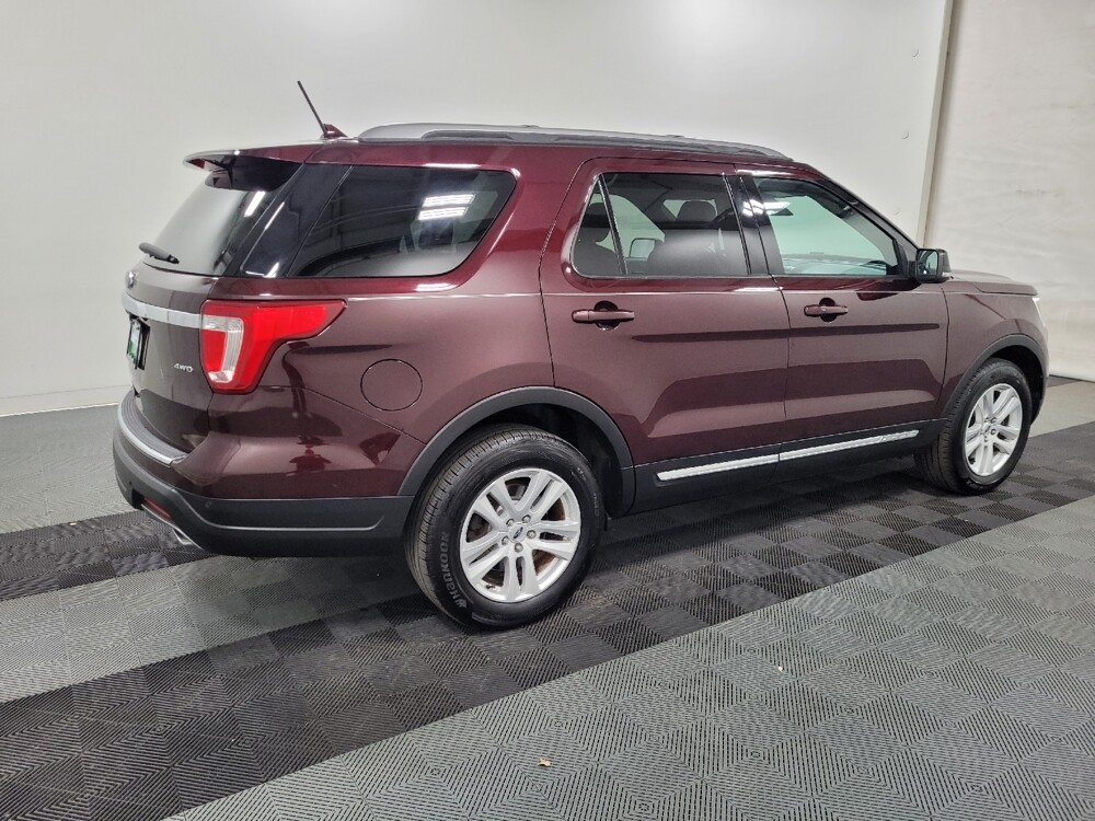 2018 Ford Explorer in Allentown, PA 18103 - 18095130 10