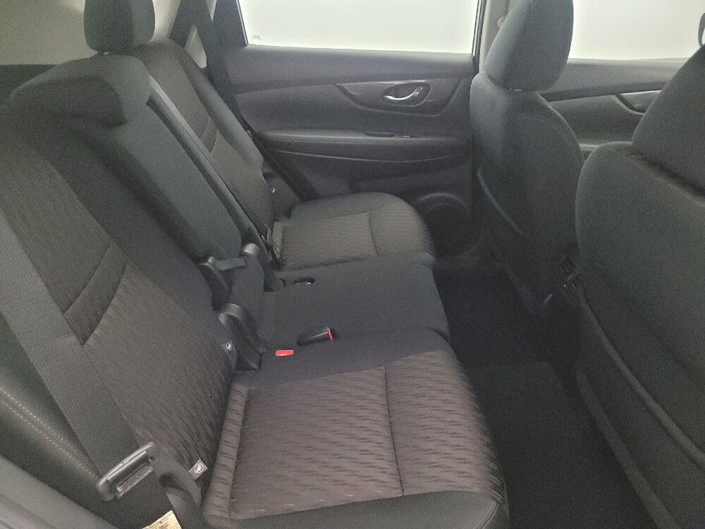 2017 Nissan Rogue in Pittsburgh, PA 15237 - 18095133 19