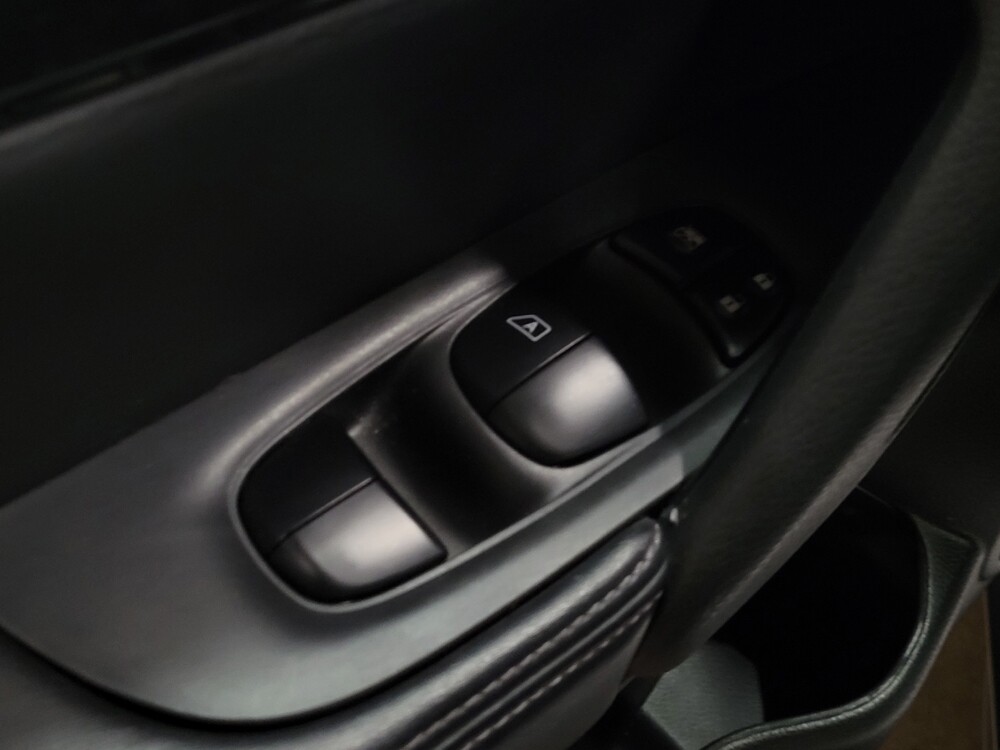 2017 Nissan Rogue in Pittsburgh, PA 15237 - 18095133 27