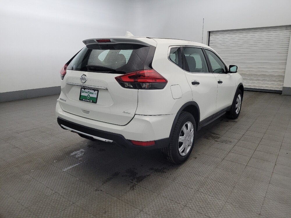 2017 Nissan Rogue in Pittsburgh, PA 15237 - 18095133 9