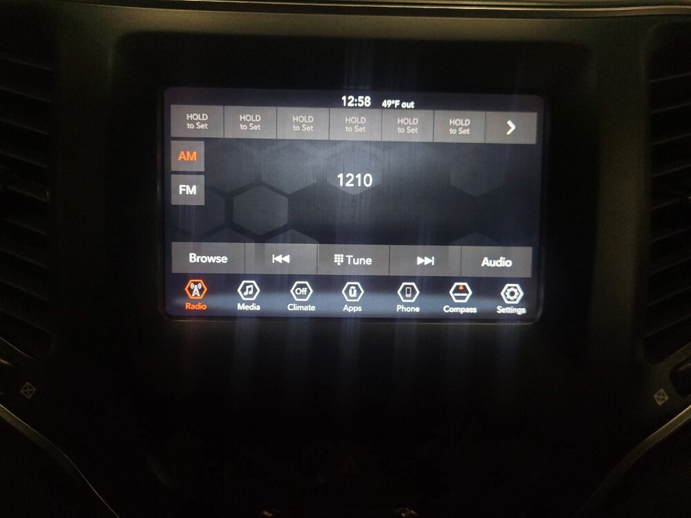 2019 Jeep Cherokee in Newport News, VA 23601 - 18095136 25