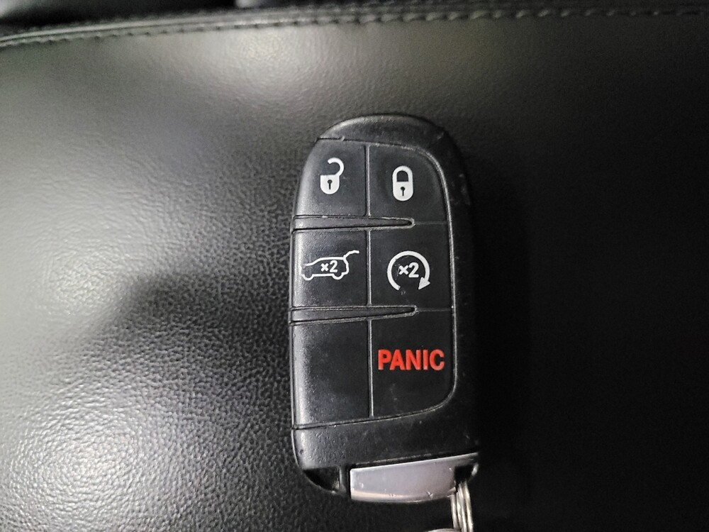 2018 Jeep Grand Cherokee in Pittsburgh, PA 15237 - 18095137 32