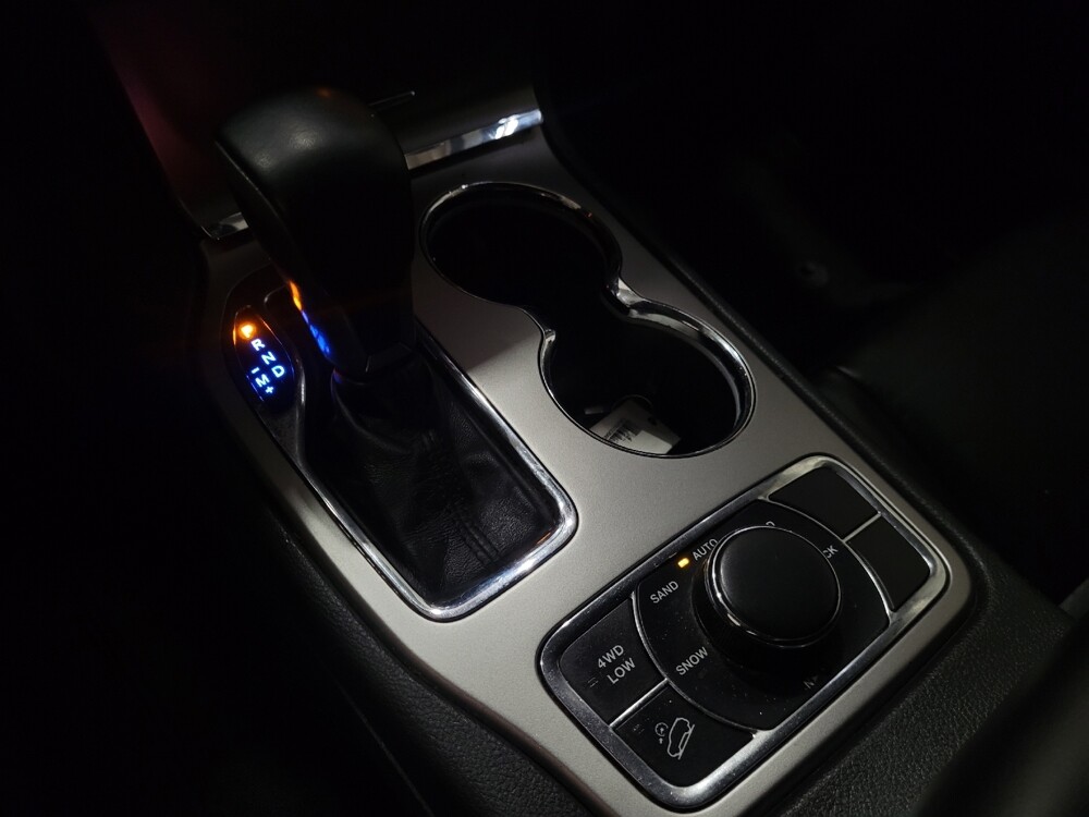 2018 Jeep Grand Cherokee in Pittsburgh, PA 15237 - 18095137 26