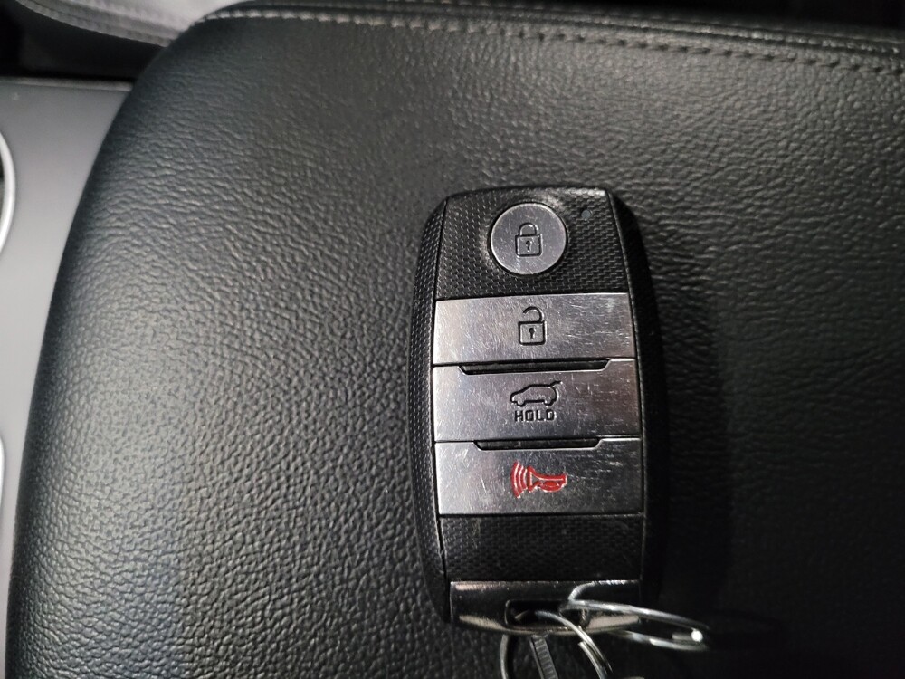 2018 Kia Sorento in Pittsburgh, PA 15237 - 18095140 32