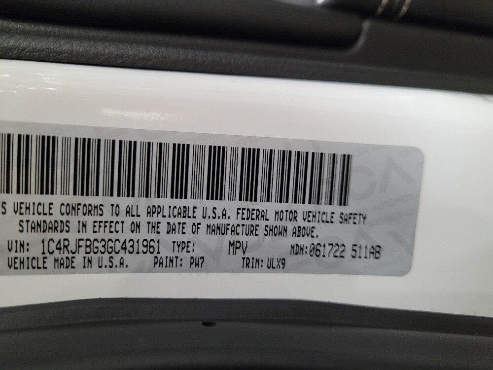 2016 Jeep Grand Cherokee in Pittsburgh, PA 15237 - 18095143 33
