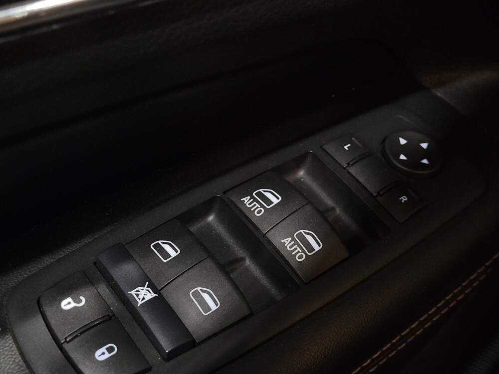 2016 Jeep Grand Cherokee in Pittsburgh, PA 15237 - 18095143 27