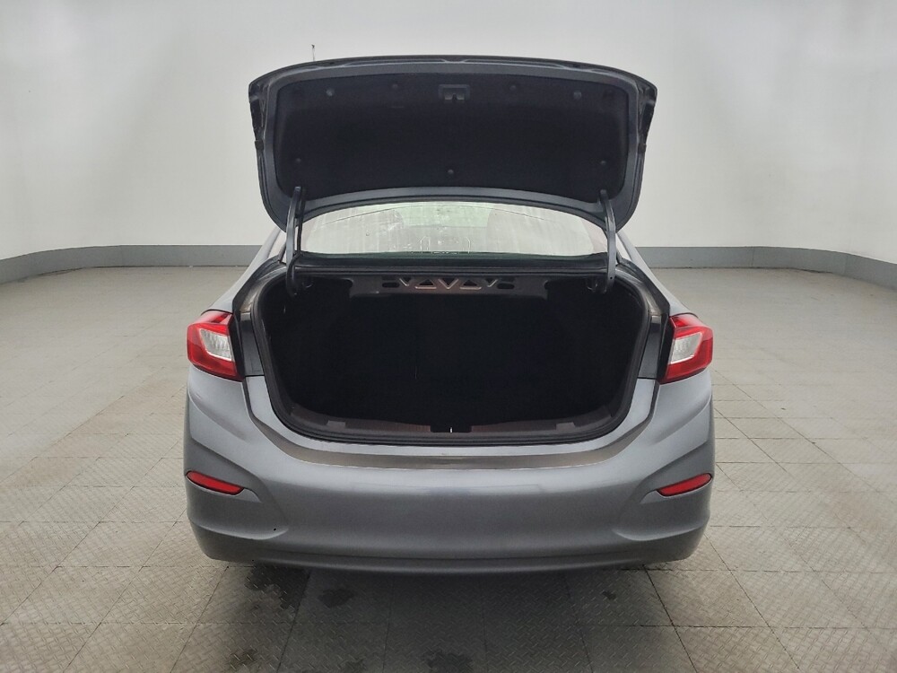 2018 Chevrolet Cruze in Owings Mills, MD 21117 - 18095144 29