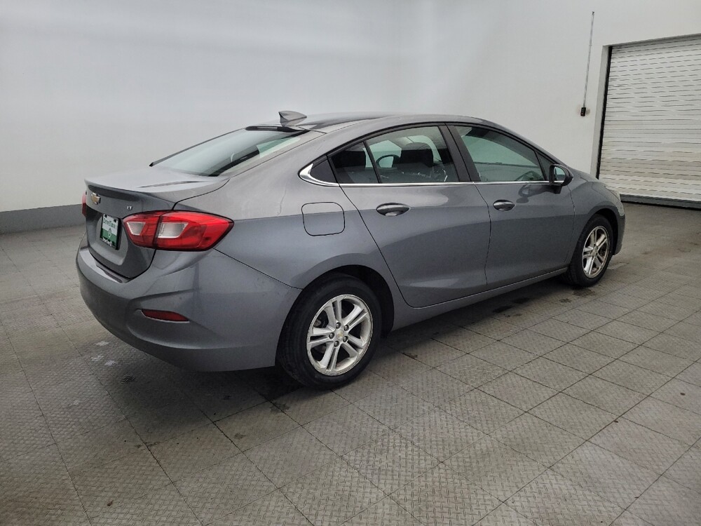 2018 Chevrolet Cruze in Owings Mills, MD 21117 - 18095144 10