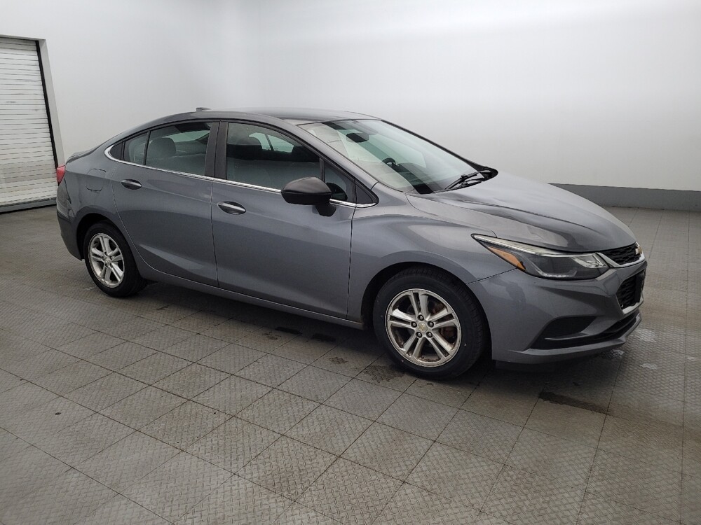 2018 Chevrolet Cruze in Owings Mills, MD 21117 - 18095144 11