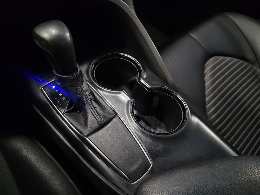 2018 Toyota Camry in New Castle, DE 19720 - 18095149 26