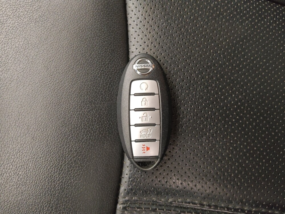 2017 Nissan Pathfinder in Topeka, KS 66611 - 18095154 32