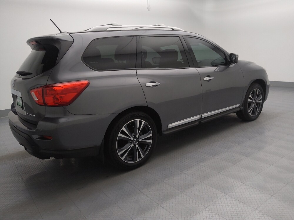 2017 Nissan Pathfinder in Topeka, KS 66611 - 18095154 10